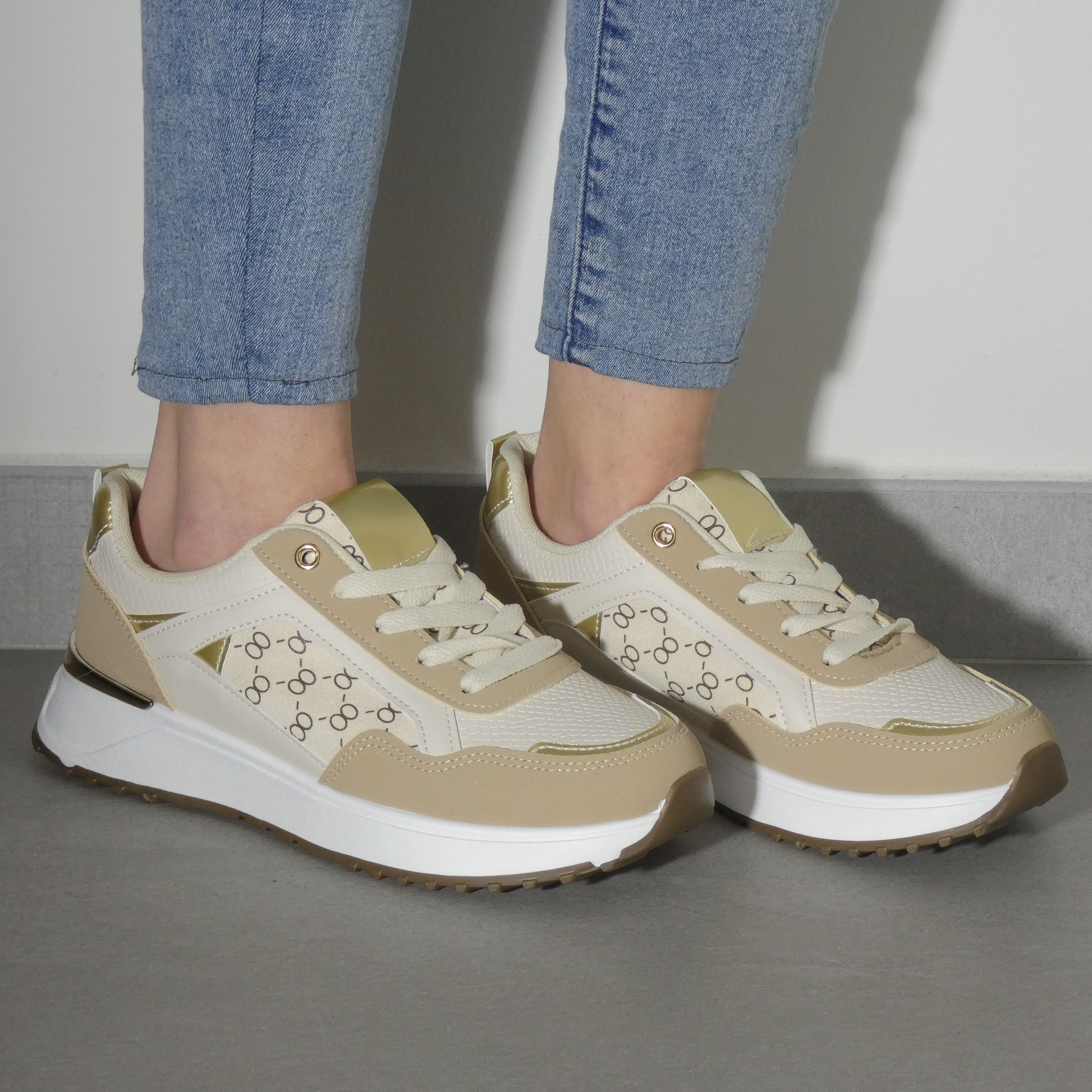 Lucilla - Sneakers 2025