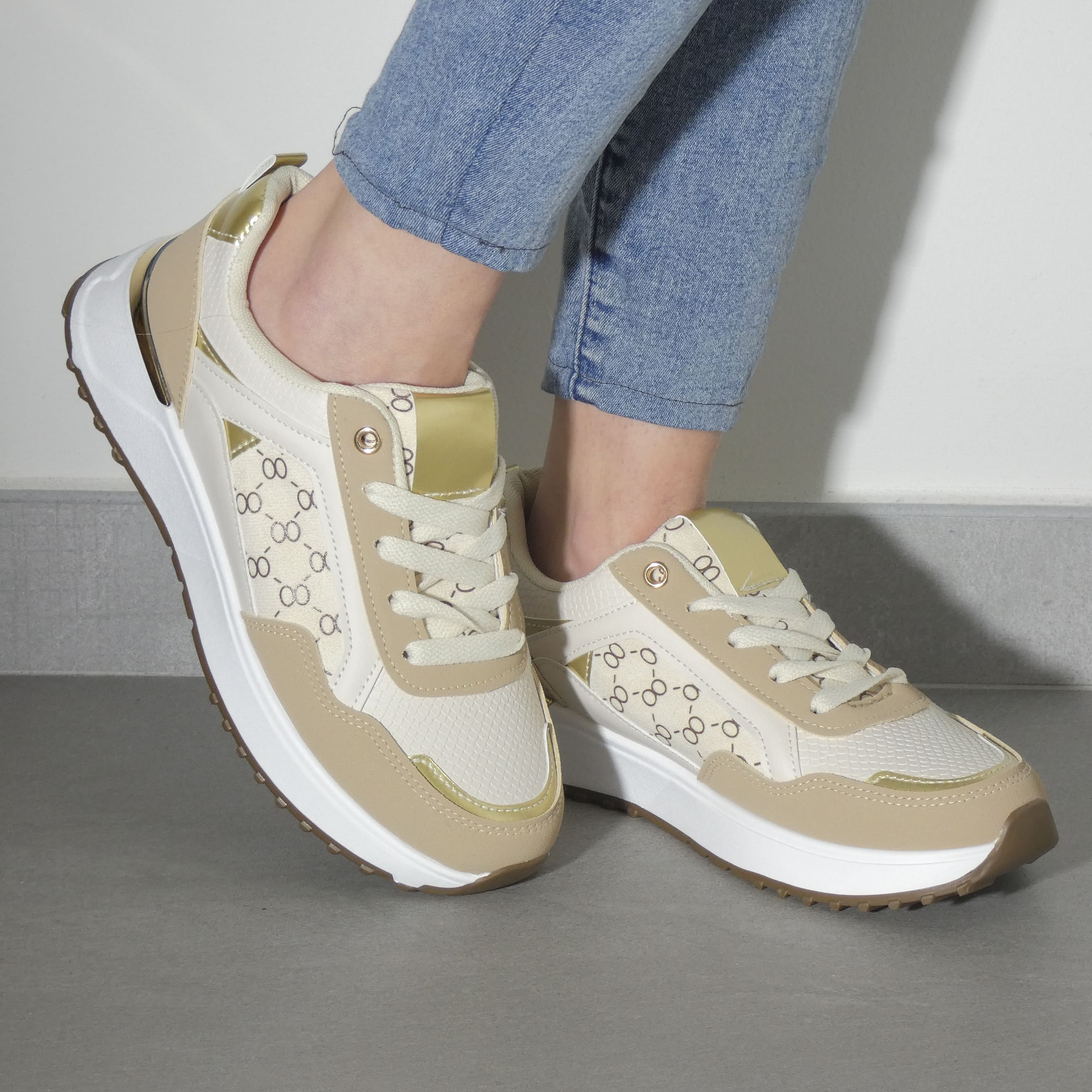 Lucilla - Sneakers 2025