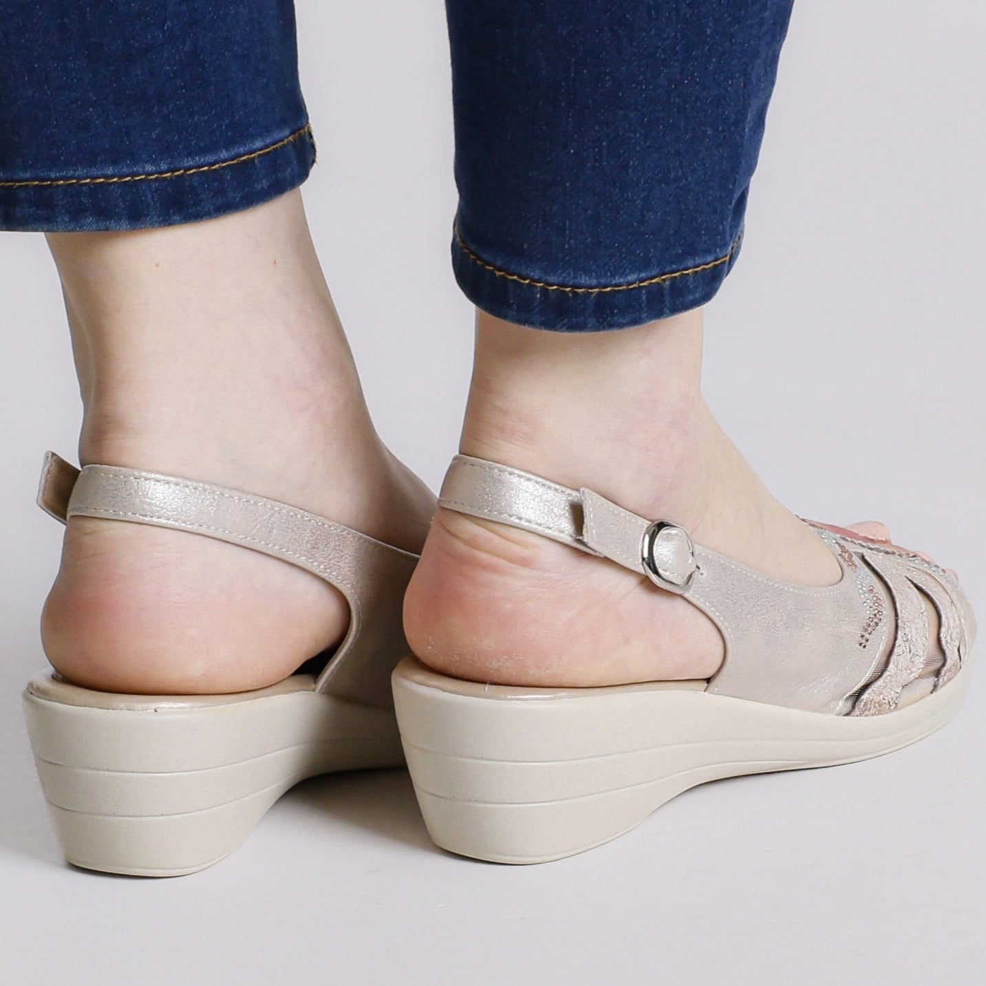 Delia - Sandalo Comodo Da Donna