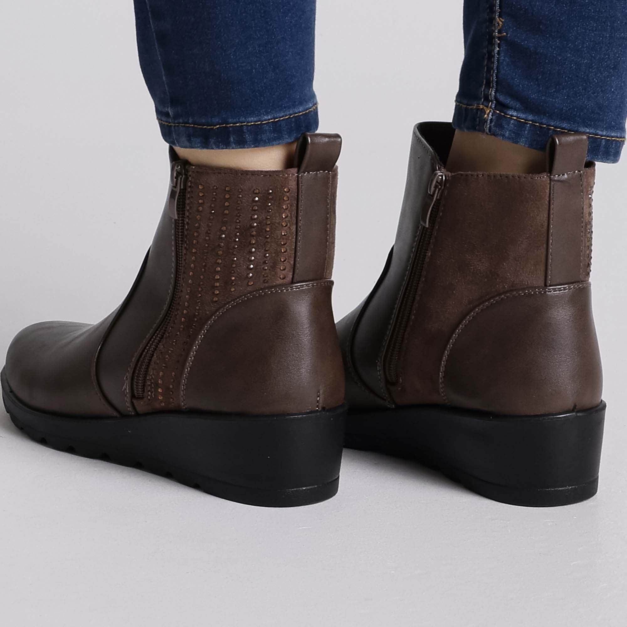 Paola - Stivaletto con zeppa Donna