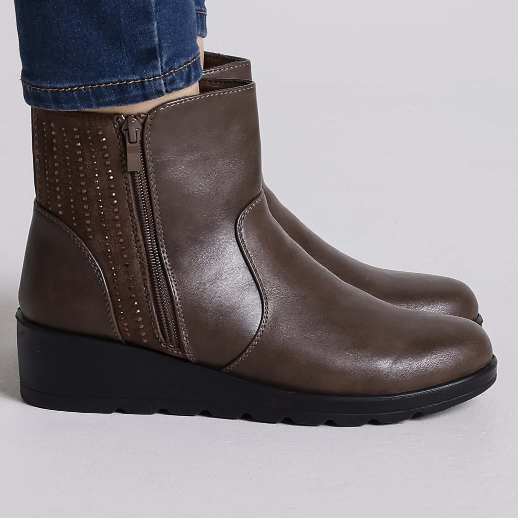 Paola - Stivaletto con zeppa Donna