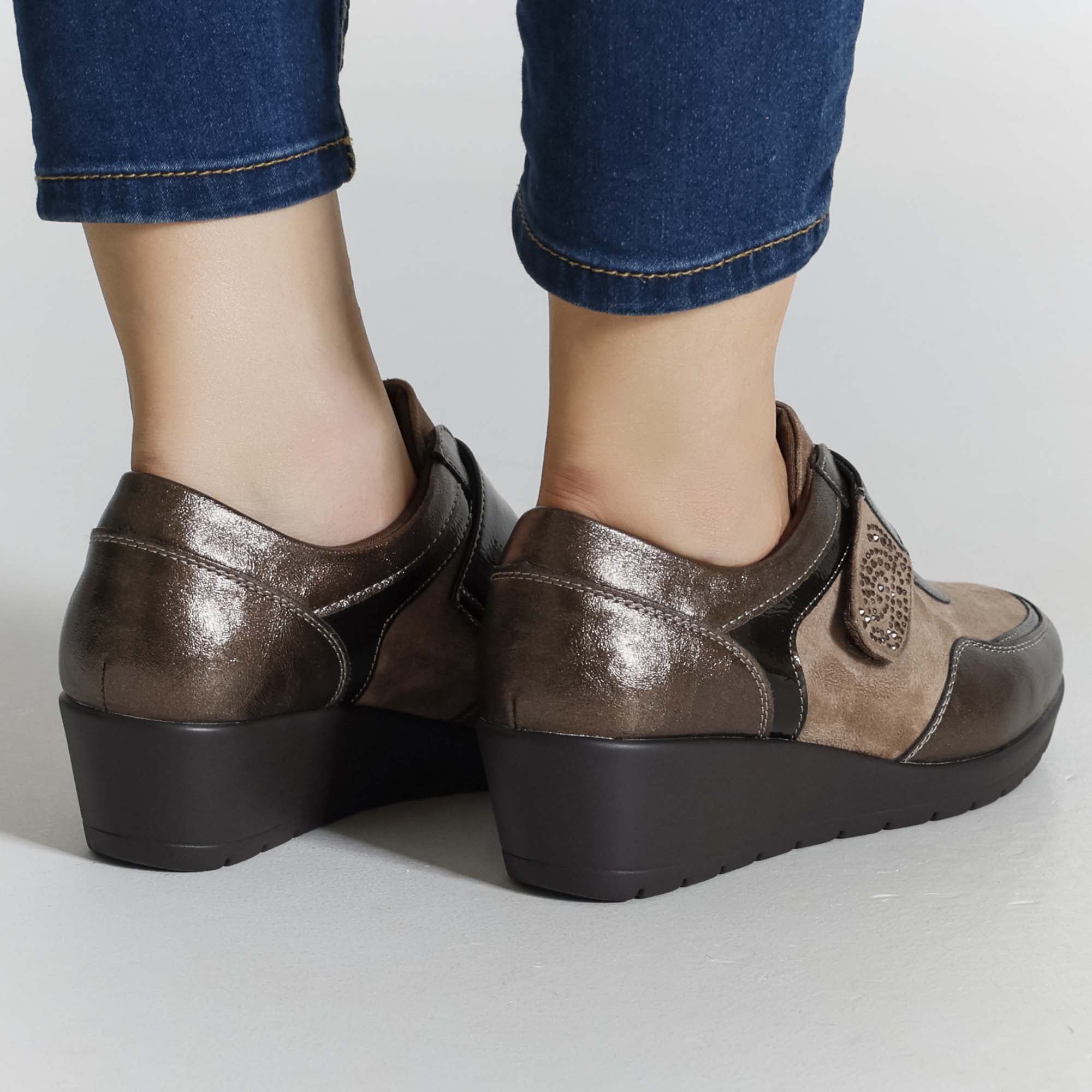 Katia - Sneaker Comfort con zeppa