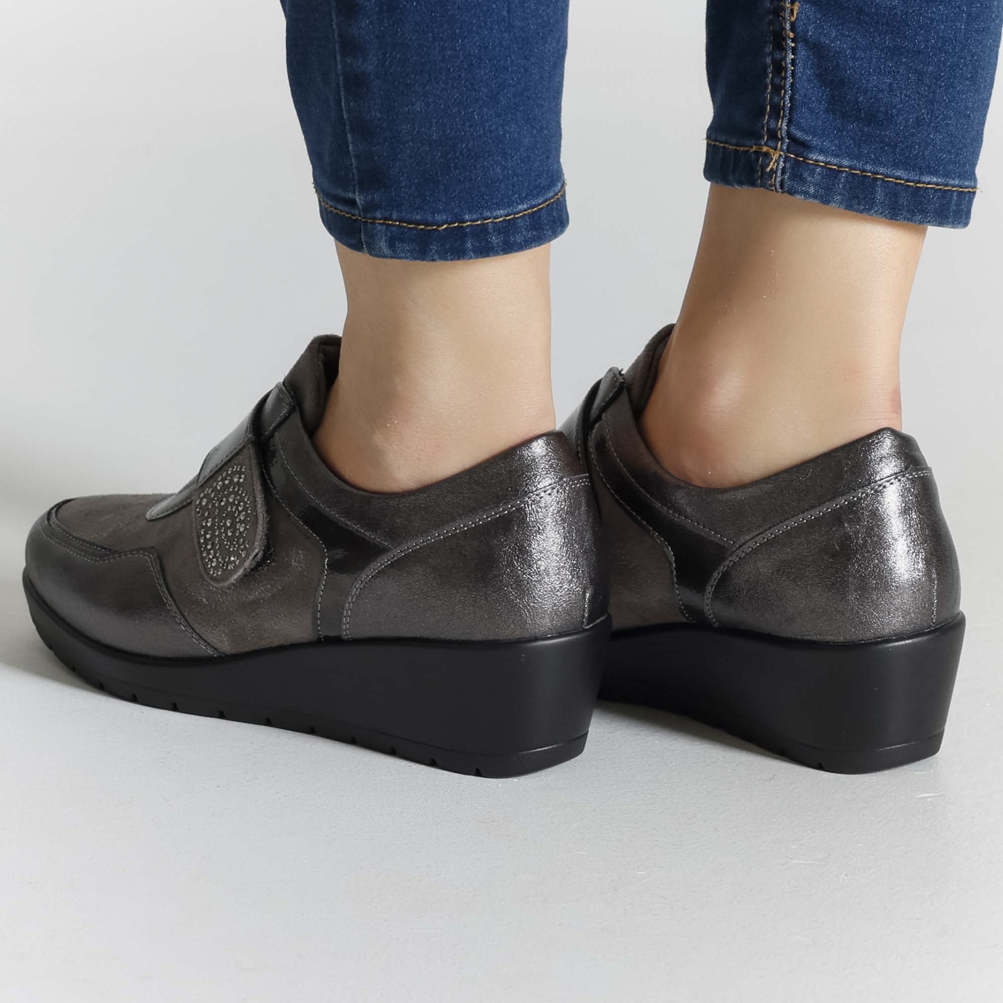 Katia - Sneaker Comfort con zeppa