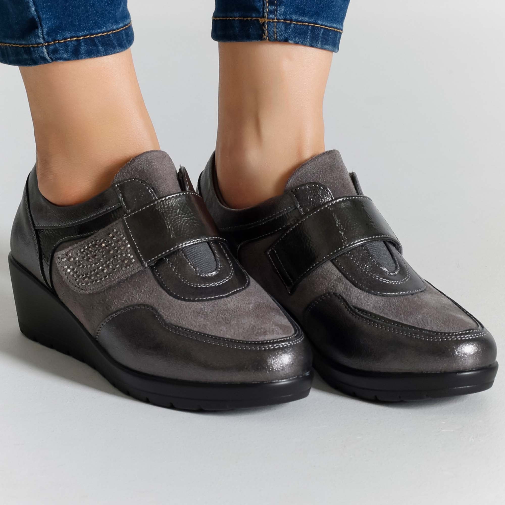 Scarpe Sportive Scarpe Chiusura Velcro Katia Sneaker Comfort Con Zeppa