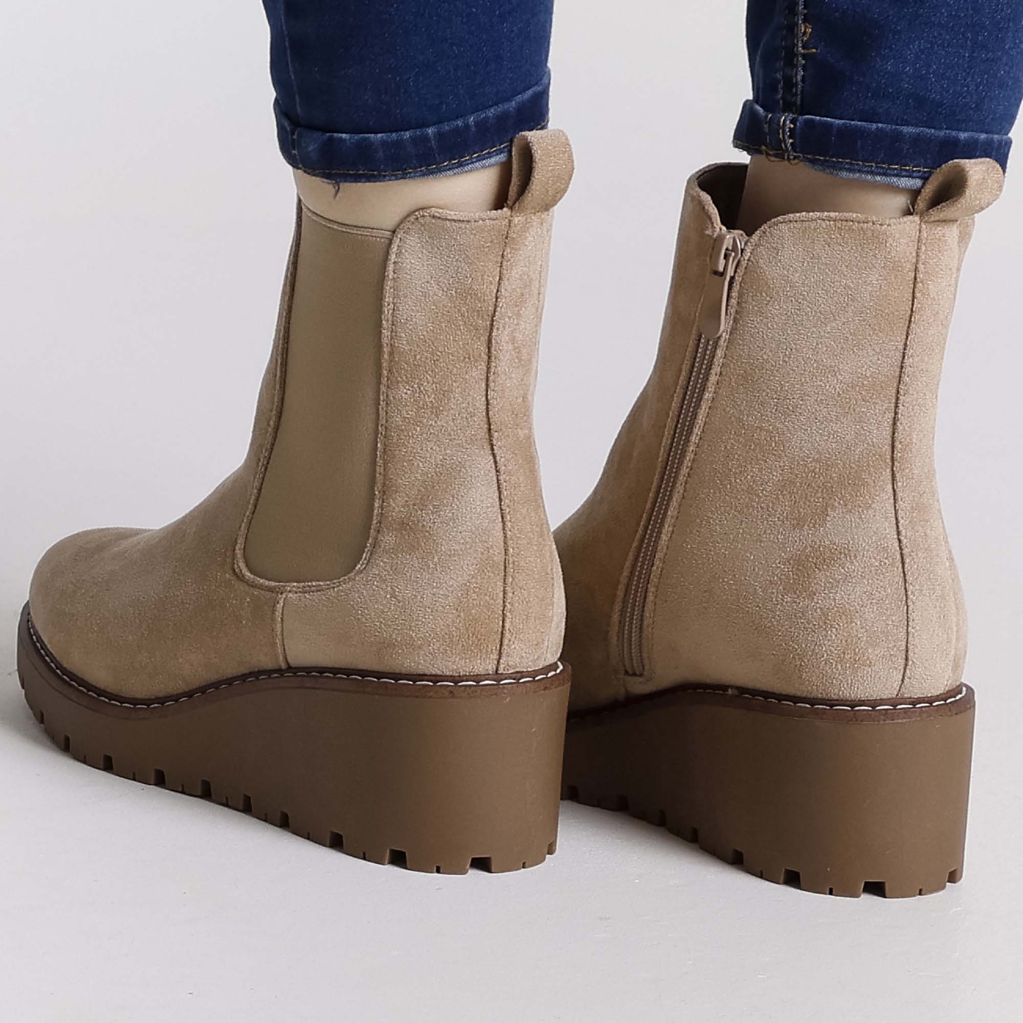 Petra - Stivaletto Comodo con zeppa