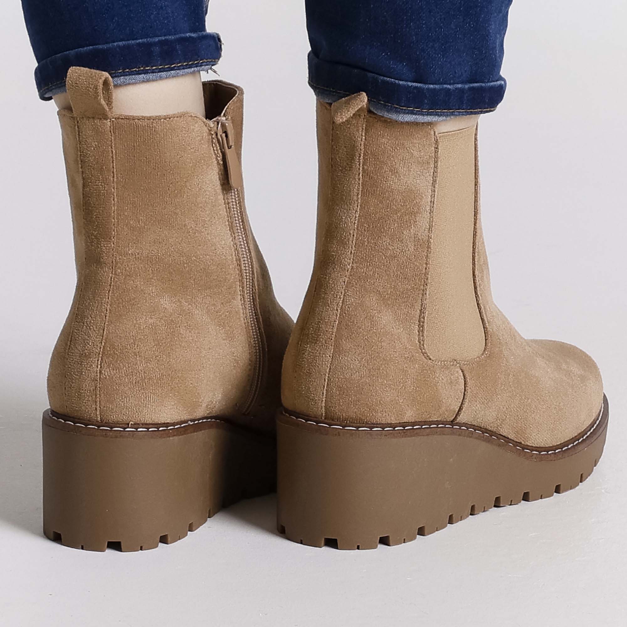 Petra - Stivaletto Comodo con zeppa