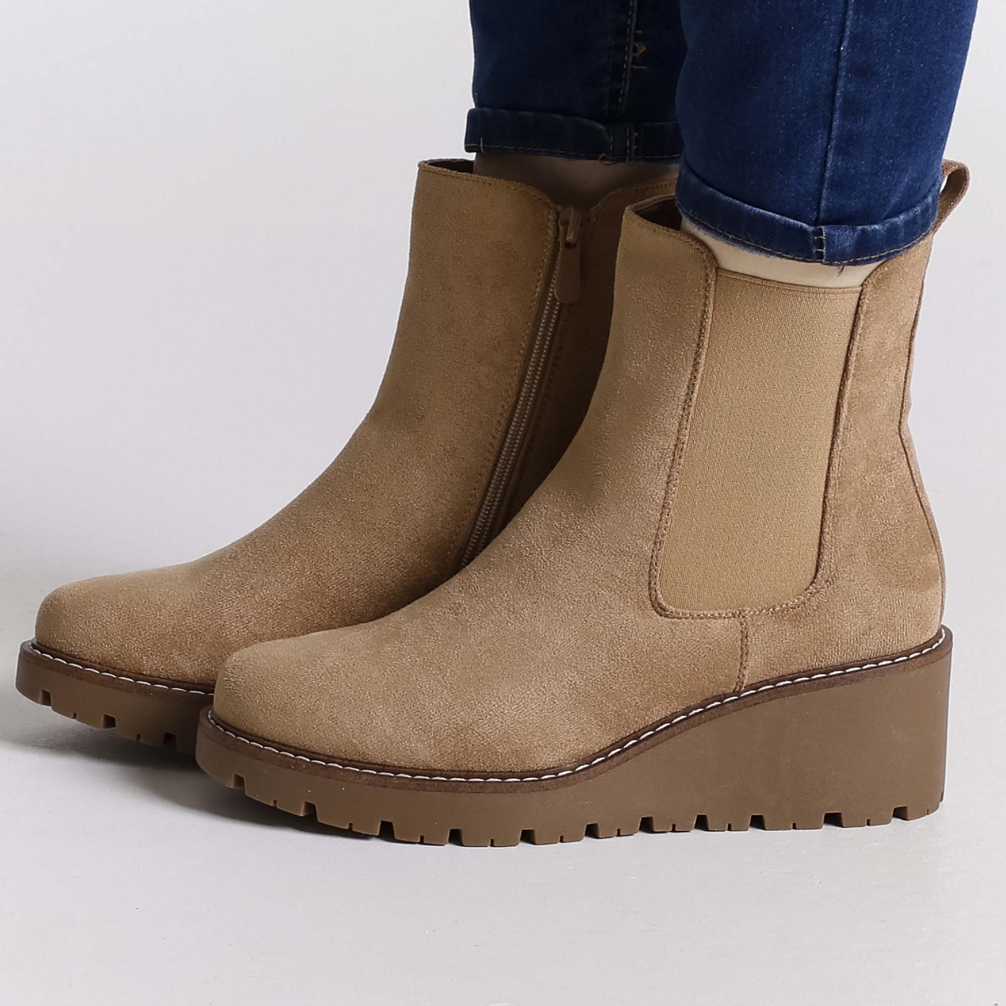 Petra - Stivaletto Comodo con zeppa