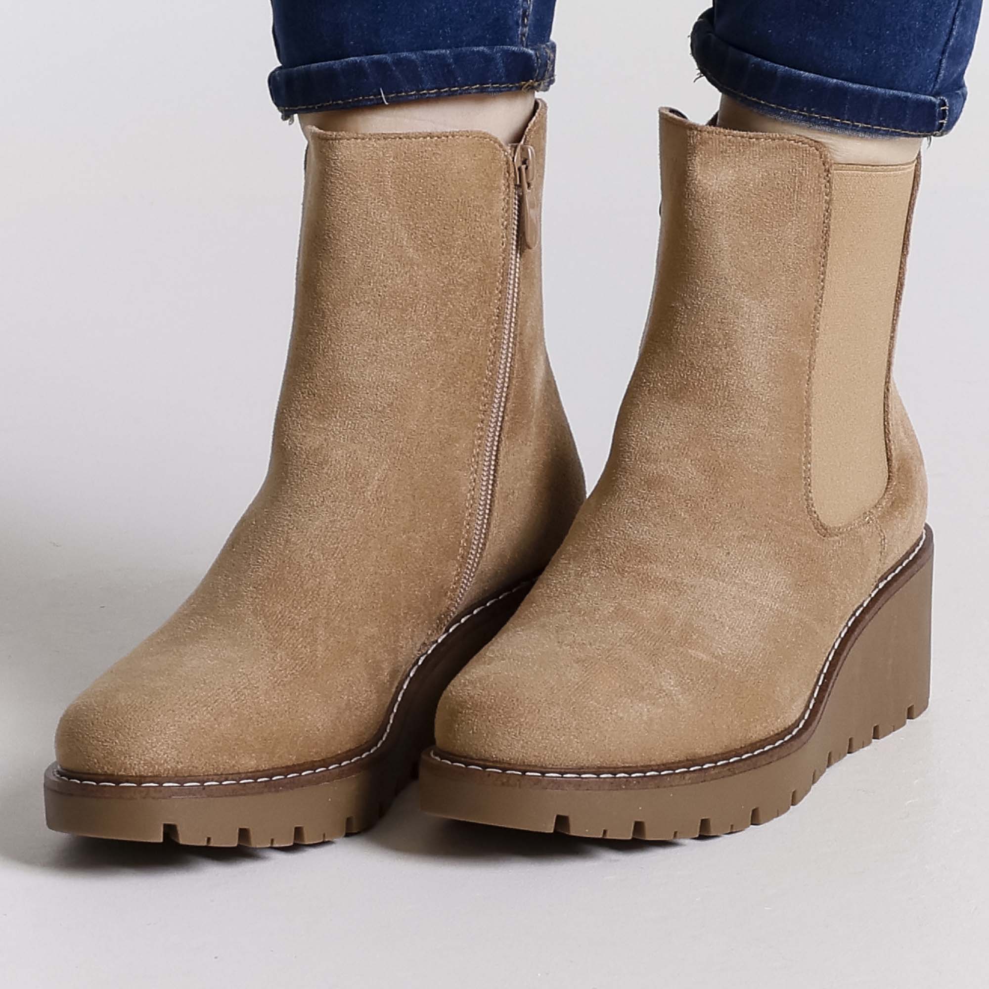 Petra - Stivaletto Comodo con zeppa