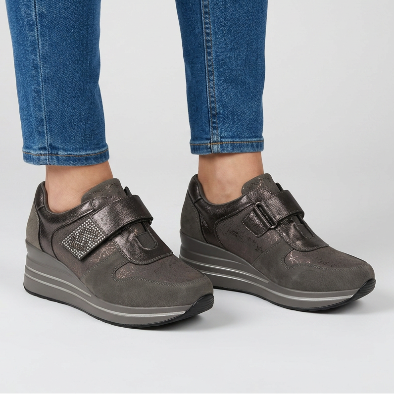Zelinda - Sneakers comoda donna con zeppa