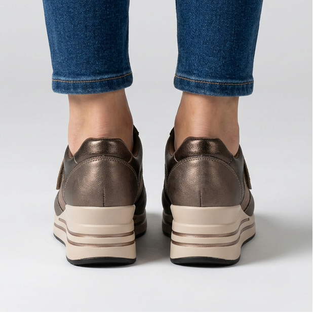 Zelinda - Sneakers comoda donna con zeppa
