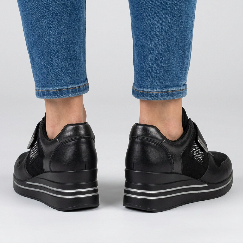 Zelinda - Sneakers comoda donna con zeppa