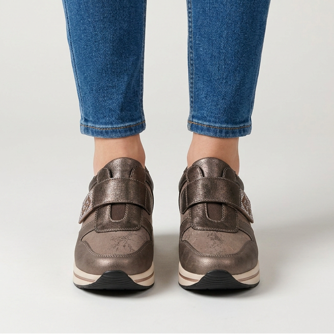 Zelinda - Sneakers comoda donna con zeppa